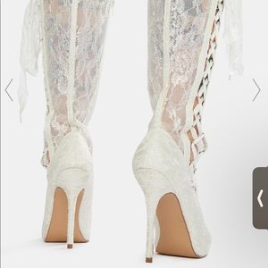 OLD SCHOOL ROMANCE LACE UP KNEE HIGH BOOTS